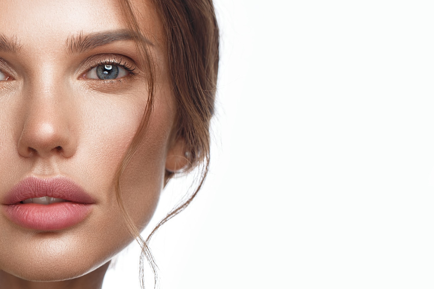 Newport Beach blepharoplasty model